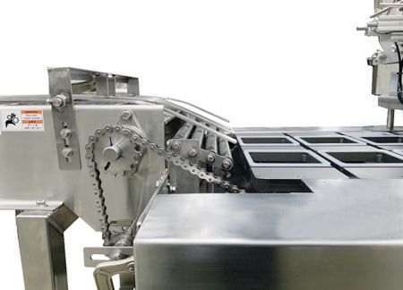 连续式盒装豆腐封口机